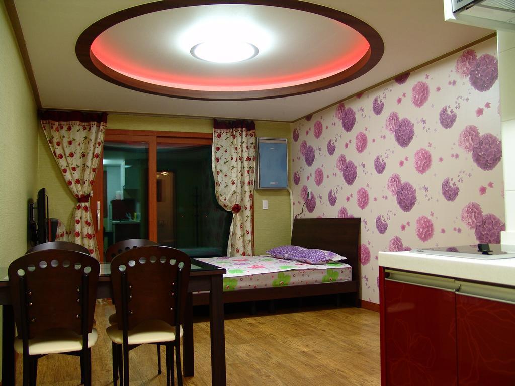 Yongdu Beach Pension Boryeong Exterior foto