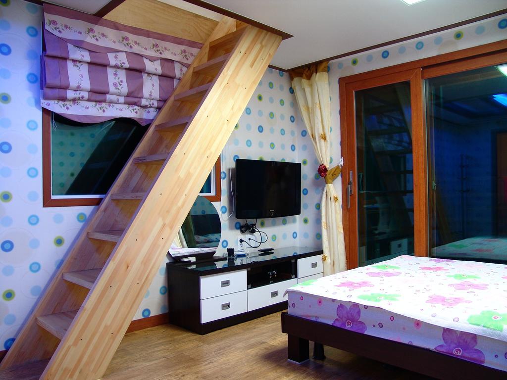 Yongdu Beach Pension Boryeong Exterior foto